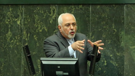 Zarif: Nenhuma alteração no aparelho de diplomacia para o prazer dos estrangeiros