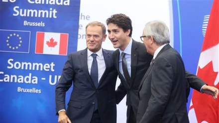 EU and Canada leaders finally sign controversial deal