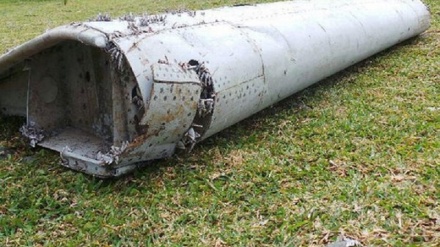 Malesia, volo MH370: un pezzo dell'ala trovato alle Mauritius 