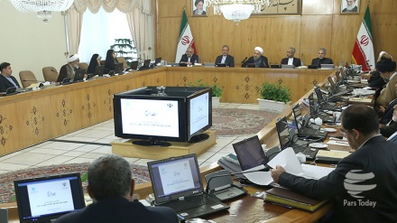 Qeveria iraniane krijon mbi 2 milion vende pune