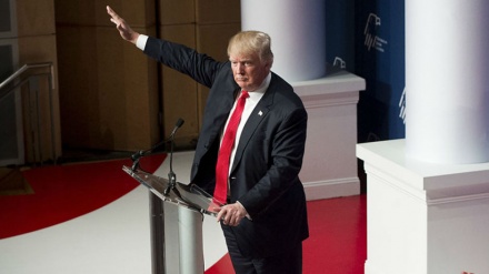 トランプ氏とフリン氏が、イスラム恐怖症を拡大