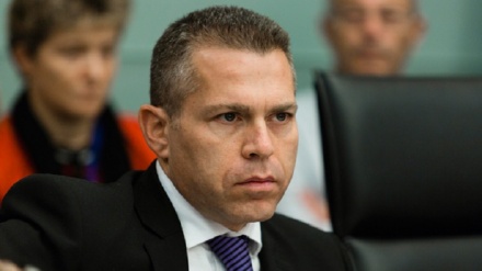 שר ישראלי אסר על הרש