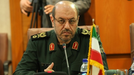 سردار دهقان : تحرکات نظامی آمریکا علیه ایران با پاسخ گسترده ای مواجه خواهد شد