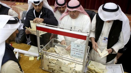  Opposition, allies win almost half of Kuwait parliament seats