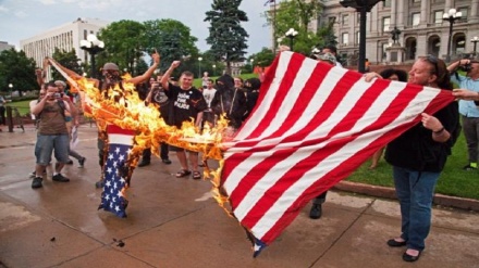 Թրամփին զայրացրել է  բողոքի ցույցերի ժամանակ  ԱՄՆ-ի դրոշի հրկիզումը 