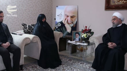 روحانی: پاسداری از خون شهیدان وظیفه ای همگانی است 