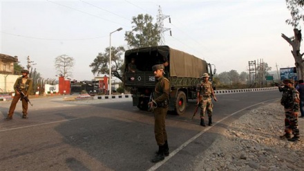 Militants attack Indian military base in Kashmir, kill three soldiers