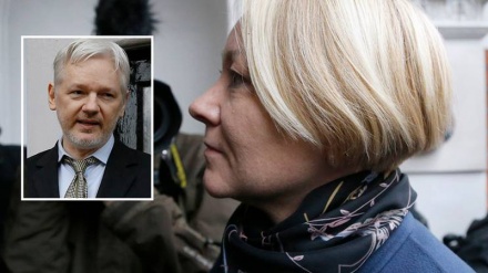 GB, Assange sotto interrogatorio