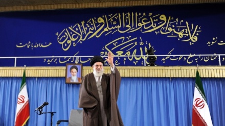 Líder: Irã responderá se EUA prorrogam sanções 