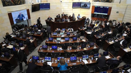 Colombia’s Senate passes revised peace pact between FARC, government