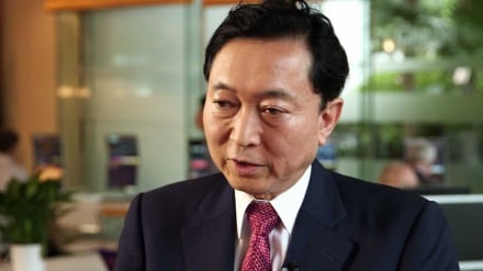 鳩山氏、「日本の外交政策はアメリカ追従」