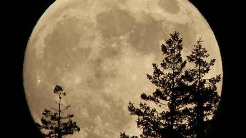 スーパームーン