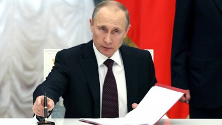 Путин Ўзбекистон билан ҳарбий-техникавий ҳамкорлик тўғрисидаги битимни тасдиқлади