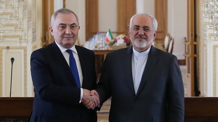 イランとルーマニアの外相がブカレストで会談