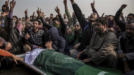 Teen funeral turns into protest in Indian Kashmir