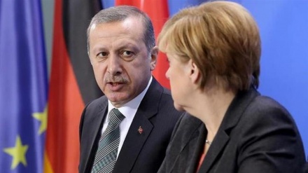 Merkel Ocak 2020'de Türkiye'de 