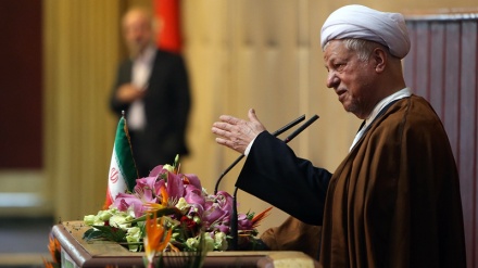 Rafsanjani mencionou o esforço para respeitar a dignidade do Irã