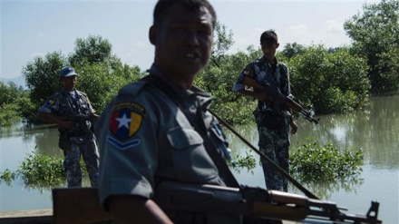 The Telegraph: Militer Myanmar Bantai Muslimin