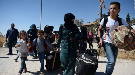 Sivillerin Halep'ten çıkışları devam ediyor