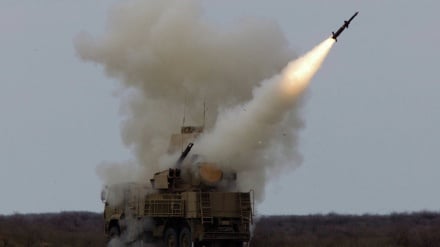 Rusia sulmon me raketa balistike terroristët në Siri