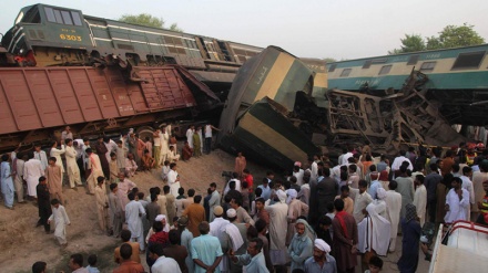 Pakistan: 71 osoba poginula i ranjena u sudaru dva voza 