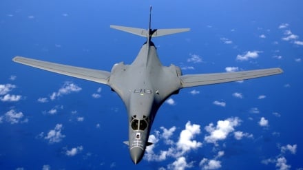 美国在朝鲜半岛附近进行轰炸演练