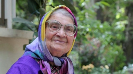 Especial pela a morte de Touran Mirhadi