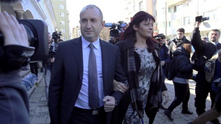 Bulgaria: Radev inizia ufficialmente mandato di presidente