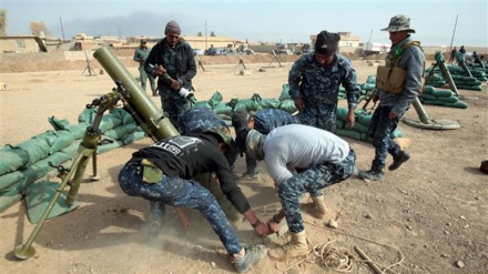 Iraqi troops preparting for advance toward Mosul airport