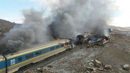 Francia: 7 feriti a causa di frana su treno a Parigi, si ribaltano tre carrozze