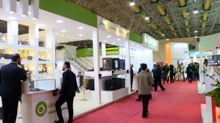 テヘランで、第２２回電子機器･ＰＣ見本市が開幕