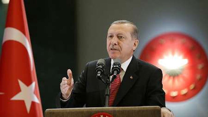 Erdoğan: Bazı çevreler iktisadi yolla darbe peşindeler