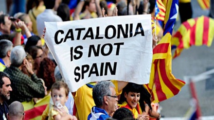 Odgođen referendum o nezavisnosti Katalonije u Španiji