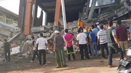 Indonesia, sisma magnitudo 5.6: feriti 