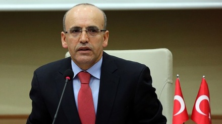 Şimşek: Lira istikrara kavuşacak, parasal sıkılaştırmanın etkileri hafif olacak