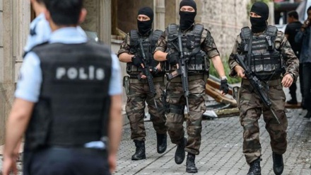 Turkey detains 44 over Istanbul terror attacks