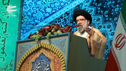 Ayatullah Khatami: Harakati ya Dei 19 ilikuwa nembo ya umoja wa taifa la Iran