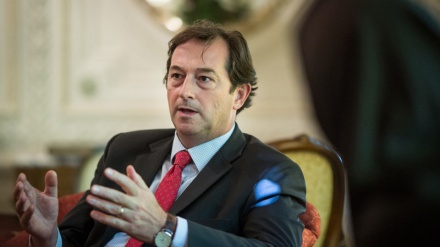 İngiltere'nin Tahran Büyükelçisi: Diplomatların güvenliği bizim için büyük önem arzediyor