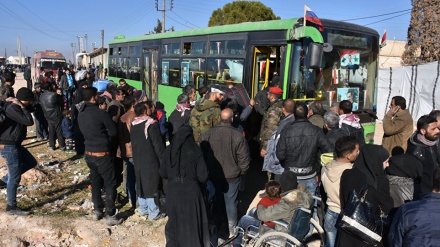 Battaglia Aleppo: 50mila sfollati. Russia all'Occidente: E' l'ora della vetrita'