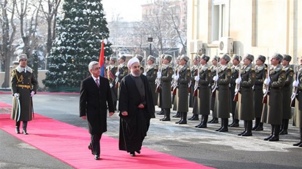 Shugaban Kasar Iran Ya Isa Kasar Armenia A Cikin Shirin Ziyarar Wasu Kasashe A Yankin