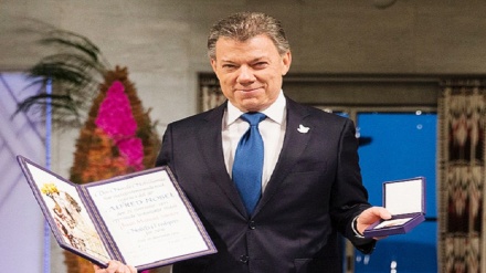Presidente colombiano recebe Nobel da Paz e pede fim de conflitos