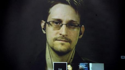 Snowden: 'Nsa spiava su voli Air France'