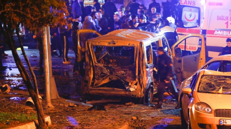 Consecutivos ataques à bomba  em Istambul deixam mortos