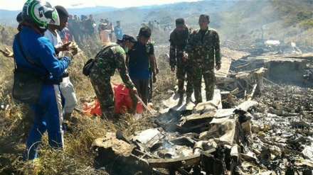 13 killed in Indonesia plane crash