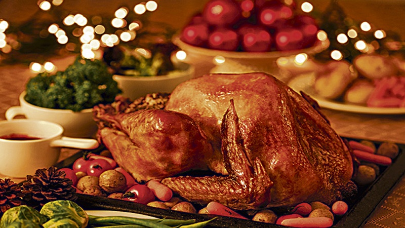 Pourquoi les gens mangent la dinde dans Noël ?