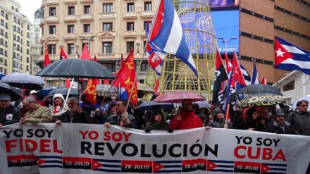 Masivo homenaje a Fidel Castro en España