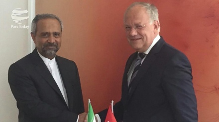 Irã: chefe do gabinete presidencial se reúne com o Presidente suíço