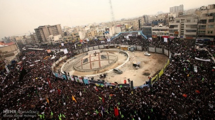 Por motivo do “Dia nacional de Discernimento e Manifestar a lealdade com Velayat”