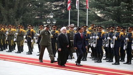 Sambutan Resmi Presiden Iran atas Jokowi di Tehran