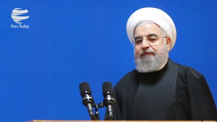 Ruhani:Hicri Şəmsi Dey manqi 9-nə ruji ğəhrəmanəti, bə viloyəte fəğih və İslamiyə nizomi çı İroni milləti aşiğəti  nımonə  be.